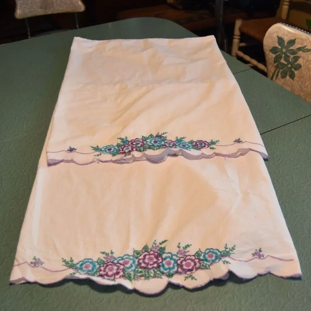 Unbranded charming pair